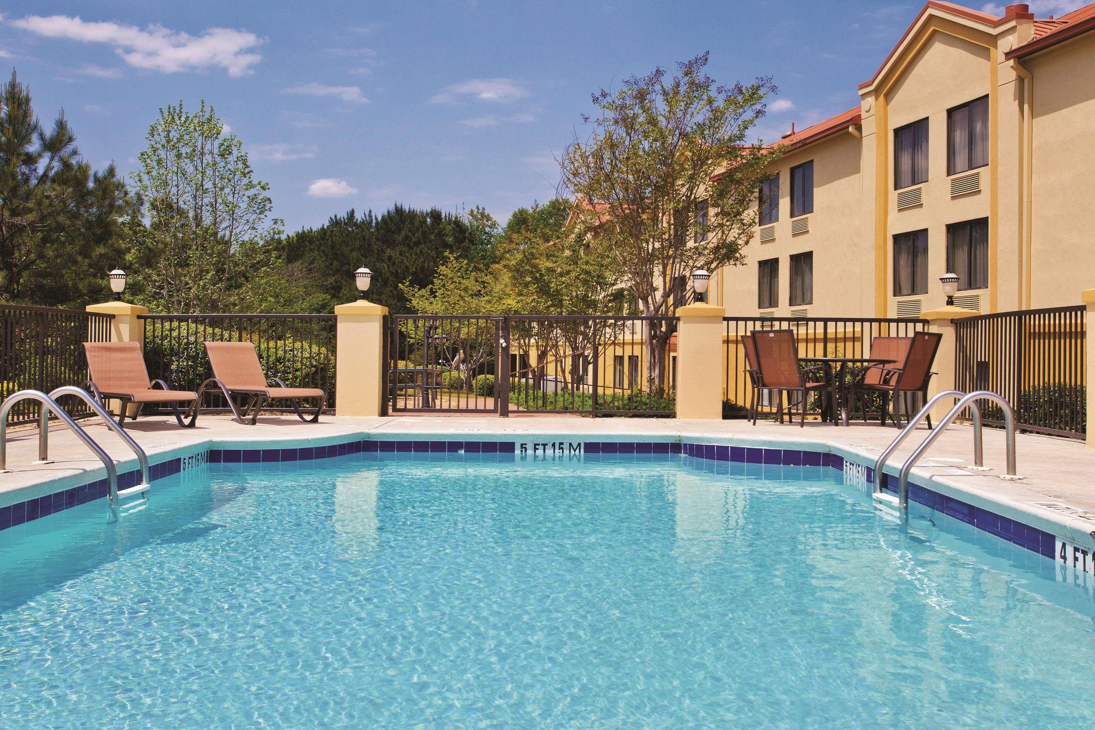La Quinta By Wyndham Lagrange / I-85 Hotel Exterior photo